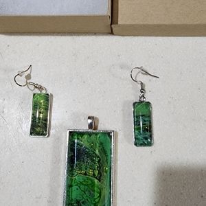 Fashionable Women Jewelry Set.